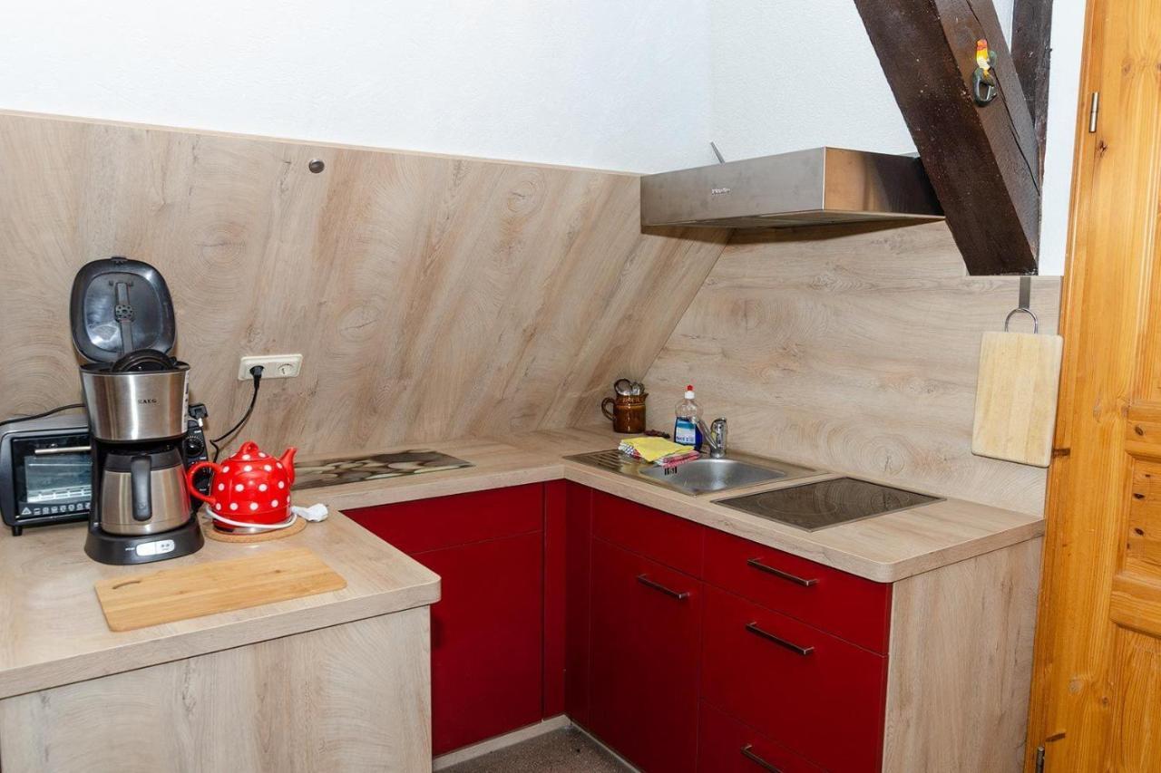 3-R-Ferienwohnung-Fuer-3-Personen-In-Schaprode-Auf-Ruegen-Zi4 Экстерьер фото